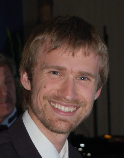 Kreativ motarbeider Arne Gjuvsland